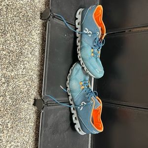 On Men’s Cloud X Running Shoe size 10